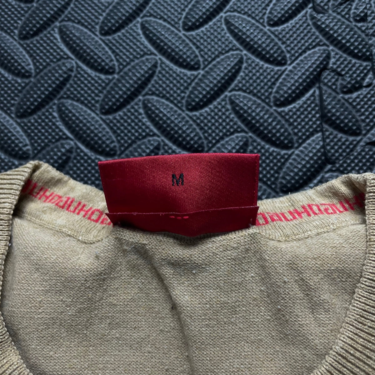 Hugo Boss Beige Crewneck Jumper | Men’s M / 3690
