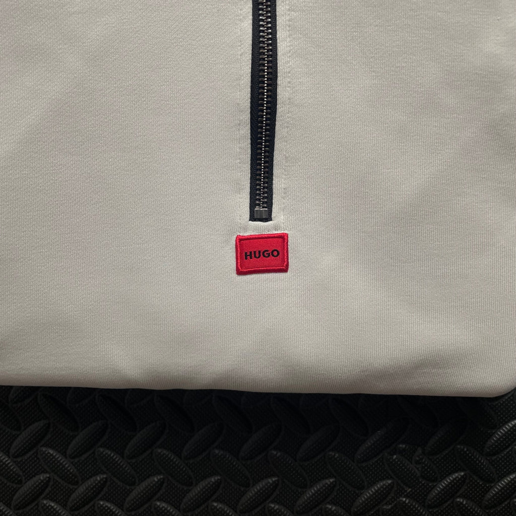 Hugo Boss Cream 1/4 Zip Sweatshirt | Mens Classic Fit S / 3692