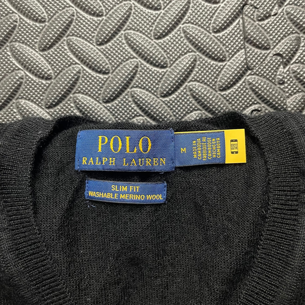 Ralph Lauren Black V-Neck Jumper / Merino Wool | Men’s Slim Fit M / 3675